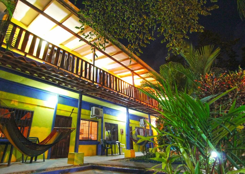Best cheap hostels in Santa Teresa Costa Rica